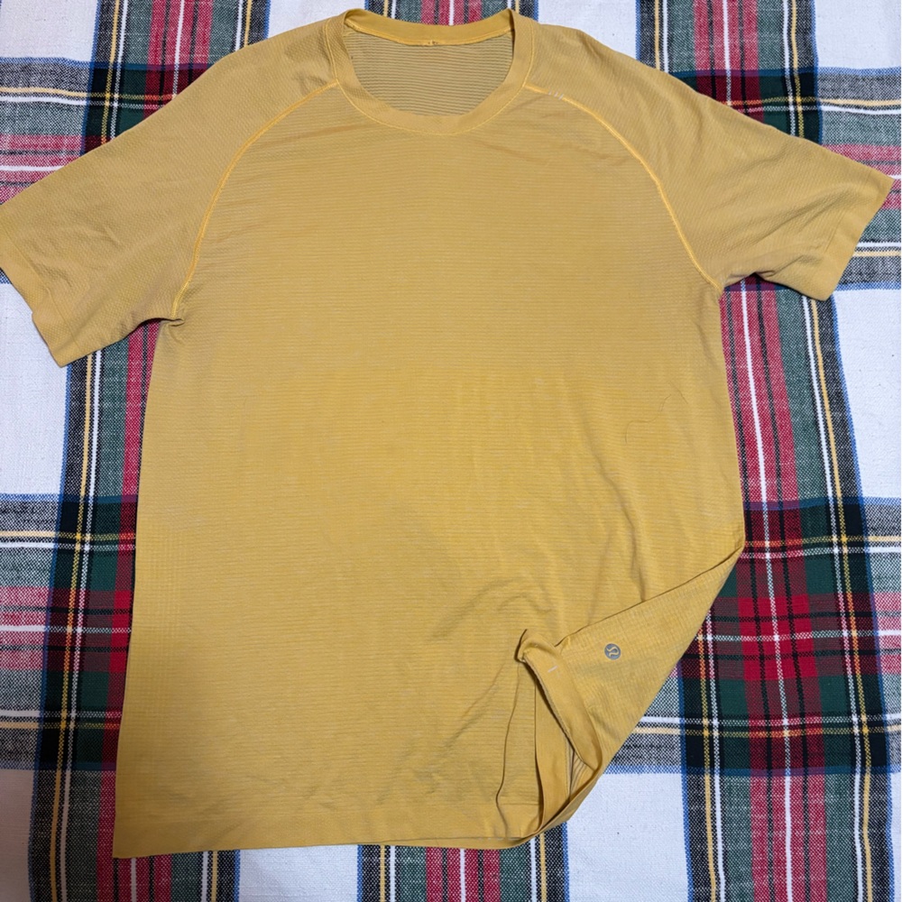 Mens lululemon metal vent SS size L